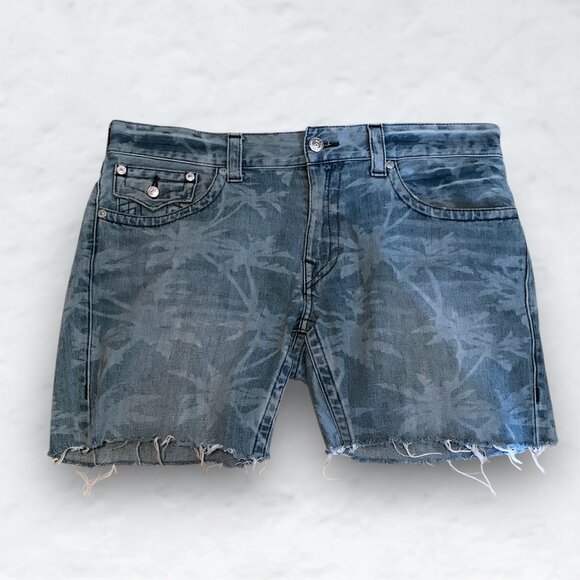 True Religion Straight Flap Cutoff Men's Denim Jean Shorts - Picture 2 of 6